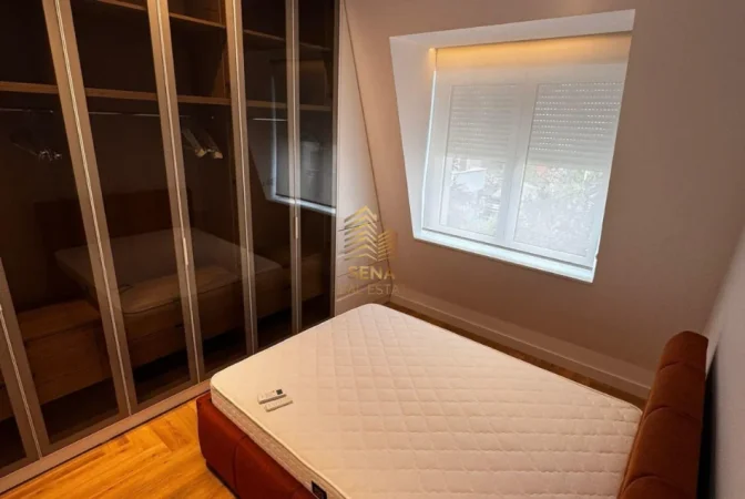 Tirane, jepet me qera apartament 2+1+Ballkon Kati 3, 120 m² 2.000 € (Joy Residence)