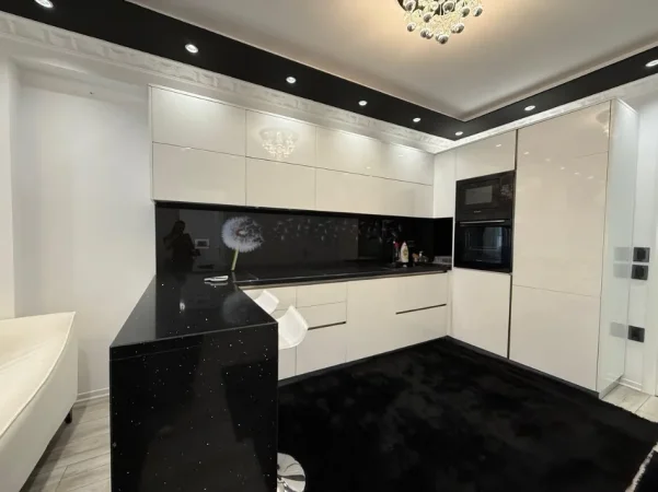 Tirane, shitet apartament 2+1 Kati 4, 83 m² (Fresk)