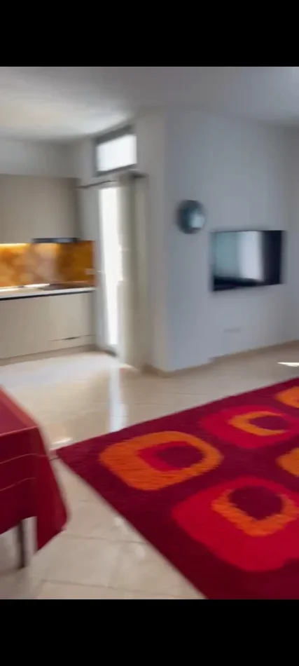 Tirane, jepet me qera apartament 1+1 Kati 4, 66 m² 600 € (Myslym shyr)
