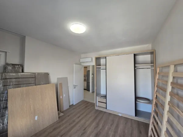 Tirane, jepet me qera apartament 1+1 Kati 4, 62 m² 350 € (Kamez ,prane Minibashkise)