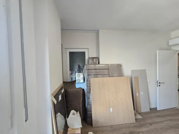 Tirane, jepet me qera apartament 1+1 Kati 4, 62 m² 350 € (Kamez ,prane Minibashkise)