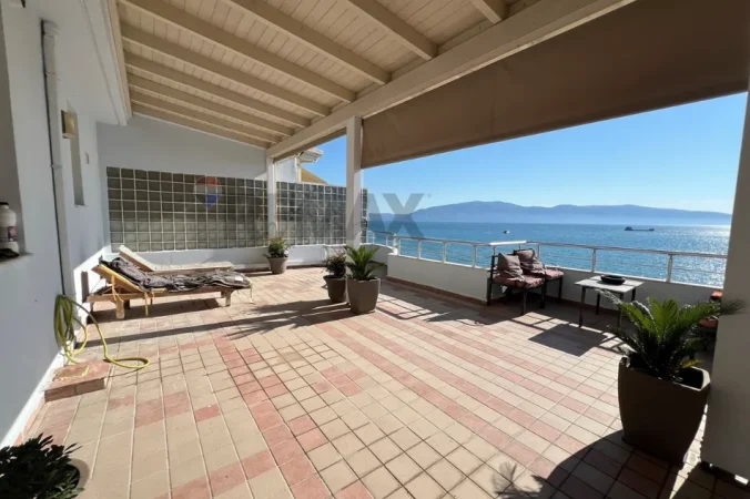 Vlore - Lungomare, jepet me qera apartament+verande | Penthouse 1+1+Ballkon Kati 8, 130 m² 800 € (Lungomare, Vlorë)
