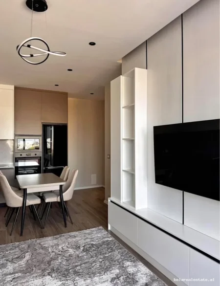 Tirane, jepet me qera apartament 2+1+Ballkon Kati 6, 87 m² 750 € (Casa Italia)