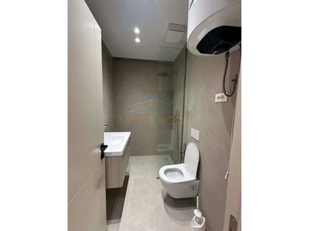 Tirane, jepet me qera apartament 1+1 Kati 7, 50 m² 550 € 