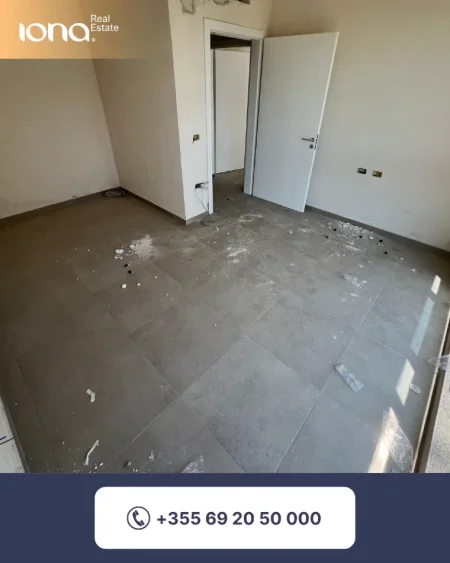 Mali Robit, shitet apartament 2+1+Ballkon Kati 7, 96 m² (200 m larg detit)
