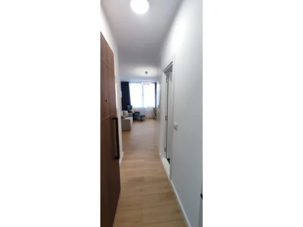 Tirane, jepet me qera apartament 1+1+Ballkon Kati 4, 36 m² 450 € (Komuna e Parisit, Tiranë.)