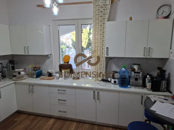 Vile me qera tek Blloku i Vilave ne Selite - Tirane (ID D829A-17)