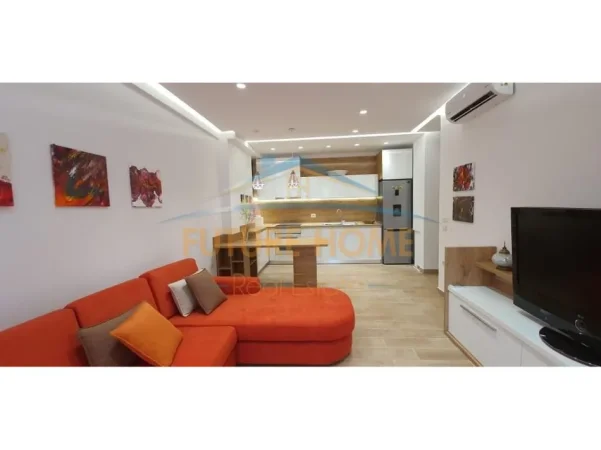 Tirane, jepet me qera apartament 1+1 Kati 1, 66 m² 600 € 