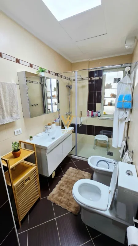 Tirane, shitet apartament 3+1+Ballkon Kati 4, 126 m² 365.000 € (LIQENI I THATE)