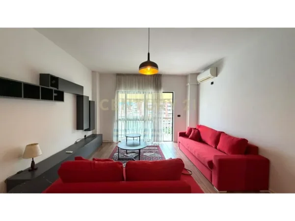 Tirane, jepet me qera apartament 1+1 Kati 7, 82 m² 800 € (liceu artistik)
