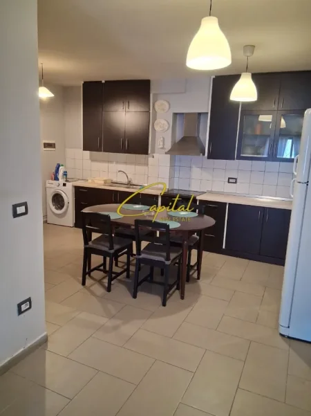 Tirane, jepet me qera apartament 2+1 Kati 4, 103 m² 720 € (MYSLYM SHYRI)