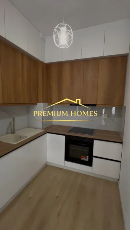 Tirane, jepet me qera apartament 2+1 Kati 5, 78 m² 535 € 