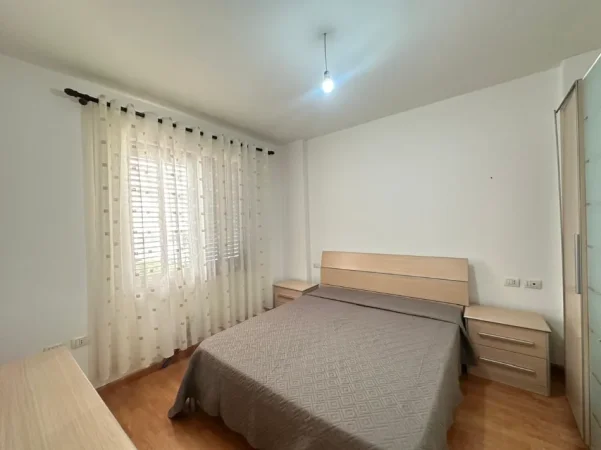 Tirane, jepet me qera apartament 1+1 Kati 1, 60 m² (zogu i zi)