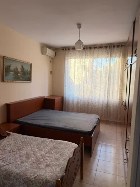 Tirane, jepet me qera apartament 2+1 Kati 3, 95 m² 0 € (Brryli)