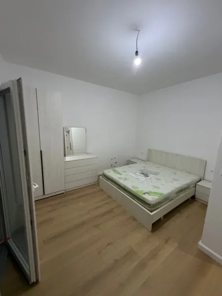 Tirane, jepet me qera apartament 1+1 Kati 3, 65 m² 350 € (Çollak)