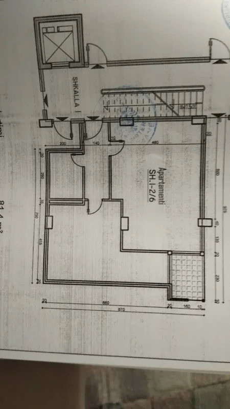 Tirane, jepet me qera apartament 1+1 Kati 2, 80 m² 500 € (Kinostudio)