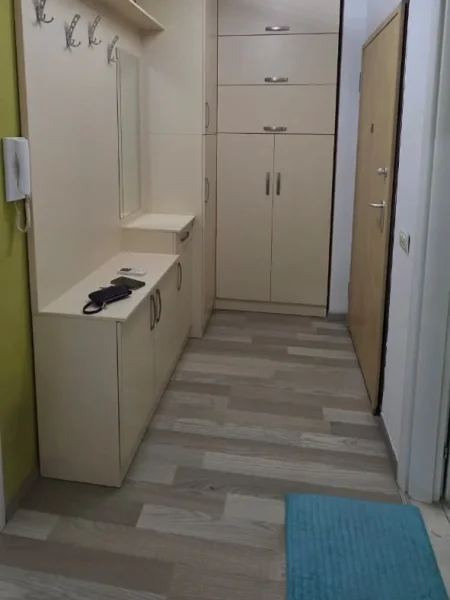 Tirane, jepet me qera apartament 2+1+Ballkon Kati 2, 98 m² 450 € (Astir, Rruga Teodor Keko (mbi Kafe Dot Long))