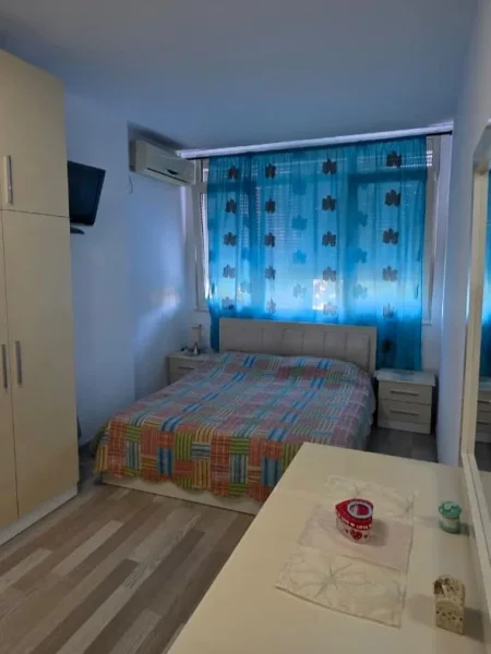 Tirane, jepet me qera apartament 2+1+Ballkon Kati 2, 98 m² 450 € (Astir, Rruga Teodor Keko (mbi Kafe Dot Long))
