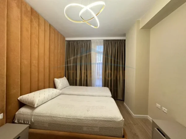 Tirane, shitet apartament 3+1 Kati 2, 112 m² 220.000 € (UNAZA E RE)