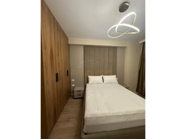 Tirane, shitet apartament 3+1 Kati 2, 112 m² 220.000 € (UNAZA E RE)