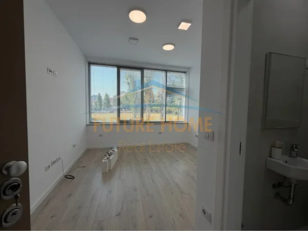 Tirane, jepet me qera ambjent biznesi Kati 1, 20 m² 450 € (Stadiumi Dinamo)