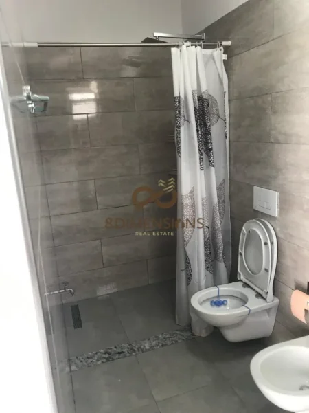 Jepet me qera apartament 1+1 ne Rrugen Todi Shkurti, prane Kompleksit Grand (D8241A-203)