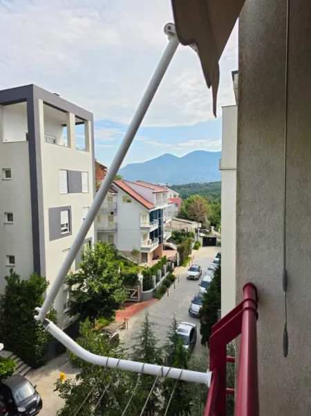 SHITET: Apartament 2+1+2🚾 & 1 Ballkon📍Liqeni Thatë - (Kompleksi FZ) 105m² 🌇 Kati 5 🔥Me Hipotekë, I Mobiluar (230.000€ 💸) 🌐