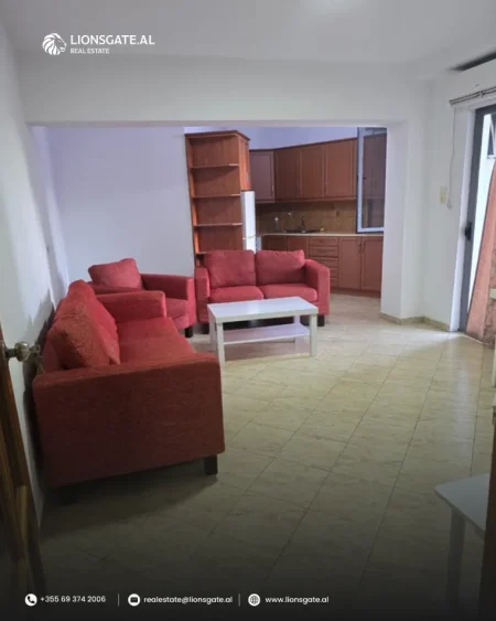 Tirane, jepet me qera apartament 2+1+Ballkon Kati 4, 90 m² 600 € 