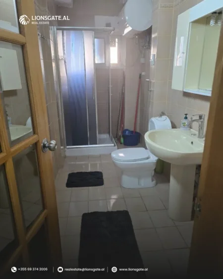 Tirane, jepet me qera apartament 2+1+Ballkon Kati 4, 90 m² 600 € 