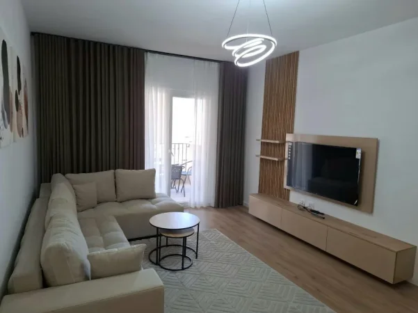 Tirane, jepet me qera apartament 2+1 Kati 6, 86 m² 650 € (LAPRAKE)
