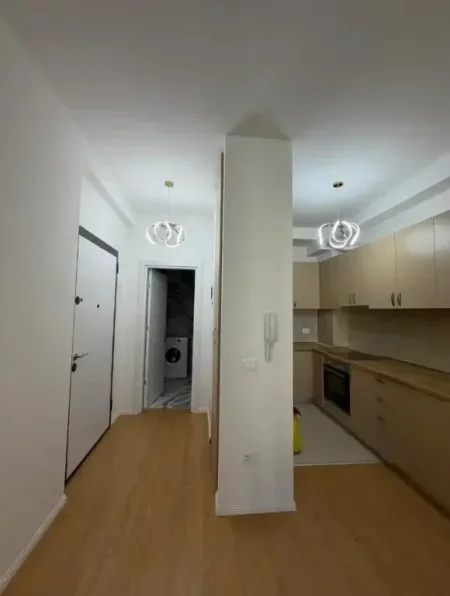 Tirane, jepet me qera apartament 1+1 Kati 3, 70 m² 550 € (Don Bosko)