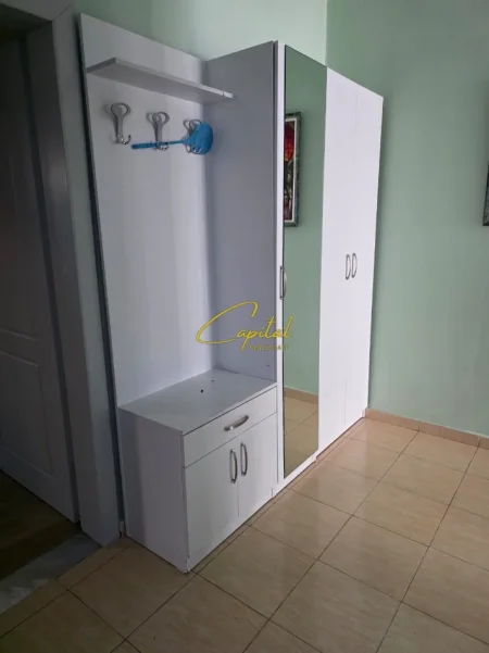 Tirane, jepet me qera apartament 2+1 Kati 2, 90 m² 650 € (ALI DEMI)