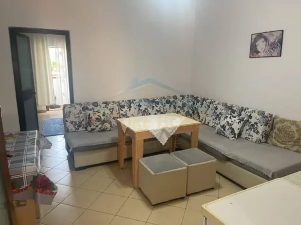 Tirane, jepet me qera apartament 1+1 Kati 2, 60 m² 400 € (ALLIAS)