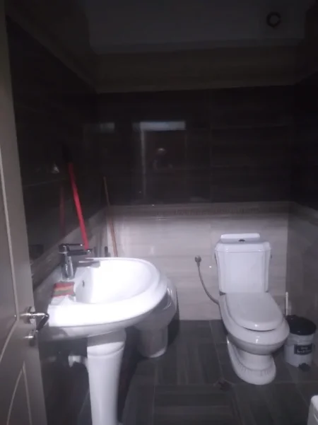 Tirane, jepet me qera apartament 2+1 Kati 4, 90 m² 500 € (Astir)