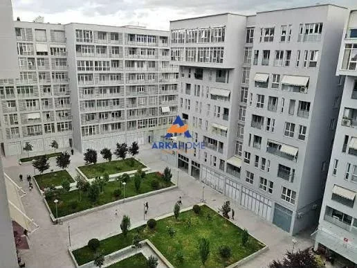 Tirane, shitet ambjent biznesi Kati -2, 25 m² 75.000 € 