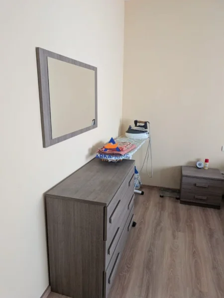 Tirane, jepet me qera apartament 2+1+Ballkon Kati 1, 110 m² 500 € 