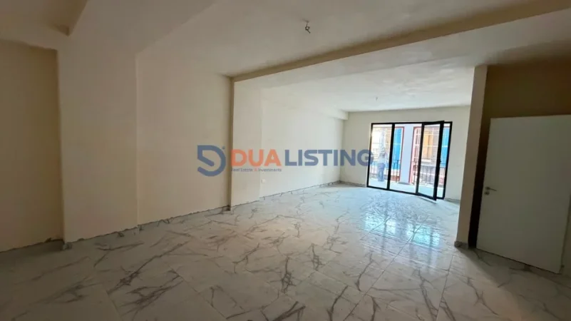 Tirane, jepet me qera ambjent biznesi , 180 m² 1.200 € 