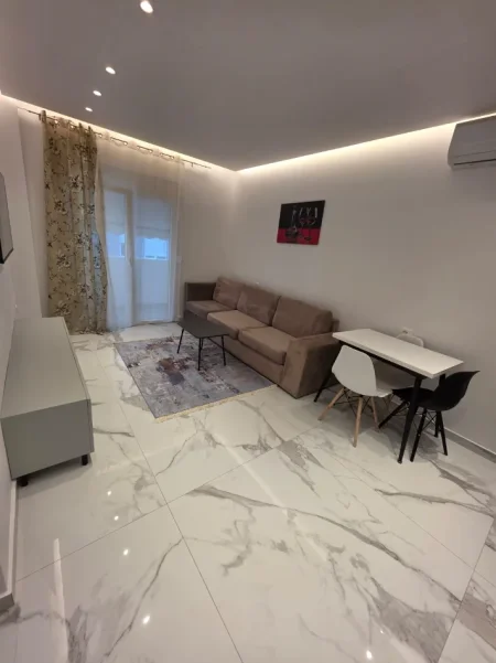 Tirane, jepet me qera apartament 1+1 Kati 2, 60 m² 550 € (rruga dritan hoxha)
