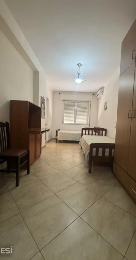 Tirane, jepet me qera apartament 2+1+Ballkon Kati 3, 110 m² 650 € (Pranë Dental Turk, Don Bosko, Tiranë)