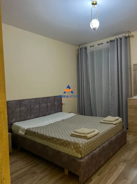 Tirane, jepet me qera apartament 2+1+Ballkon Kati 6, 89 m² 750 € 