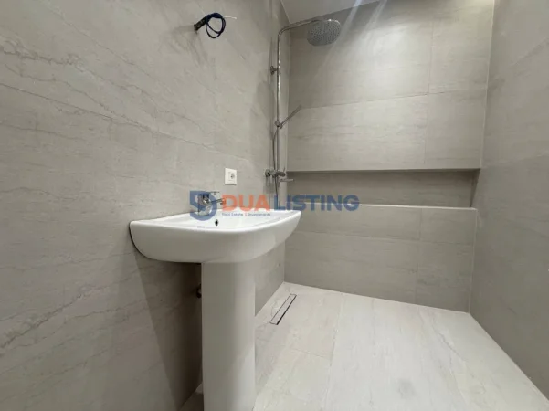 Tirane, shitet apartament 2+1 , 99 m² 