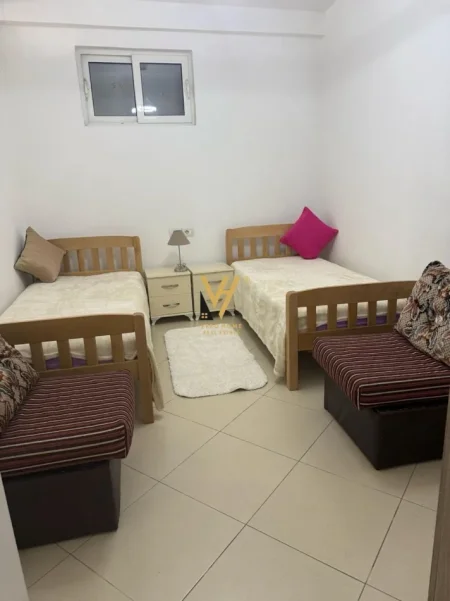 Tirane, jepet me qera apartament 2+1+Ballkon Kati 3, 90 m² 650 € (INXHINIERIA)