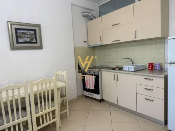 Tirane, jepet me qera apartament 2+1+Ballkon Kati 3, 90 m² 650 € (INXHINIERIA)
