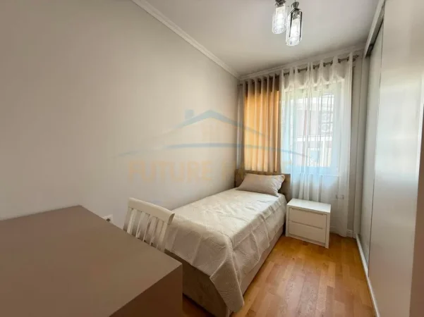 Tirane, shitet apartament 3+1 Kati 1, 117 m² 340.000 € (Kopshti Zoologjik)