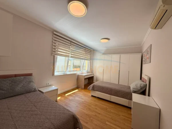 Tirane, shitet apartament 3+1 Kati 1, 117 m² 340.000 € (Kopshti Zoologjik)