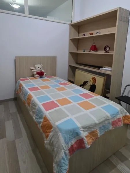 Tirane, jepet me qera apartament 2+1+Ballkon Kati 2, 98 m² 450 € (Astir)