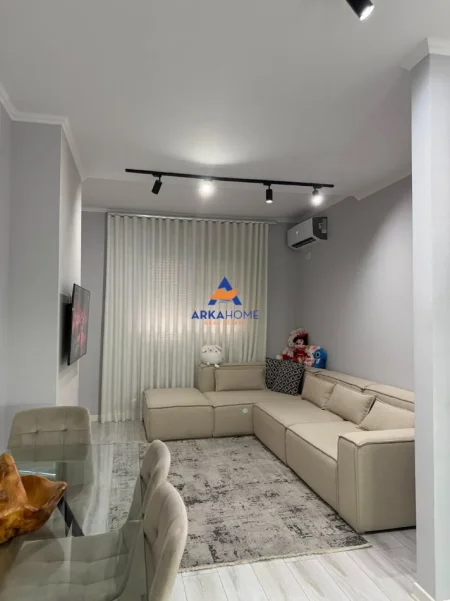 SHITET APARTAMENT 1+1+BALLKON "LIQENI I THATE" 17.500.000 LEKË