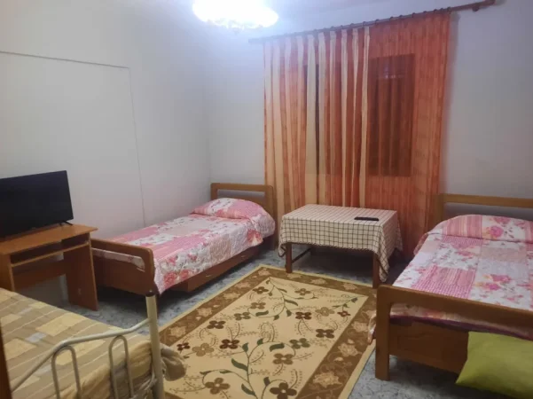 Tirane, jepet me qera apartament 2+1+Ballkon , 90 m² 400 € (Astir)
