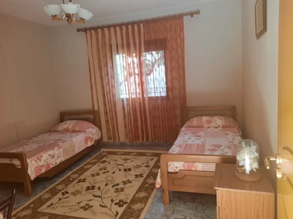 Tirane, jepet me qera apartament 2+1+Ballkon , 90 m² 400 € (Astir)