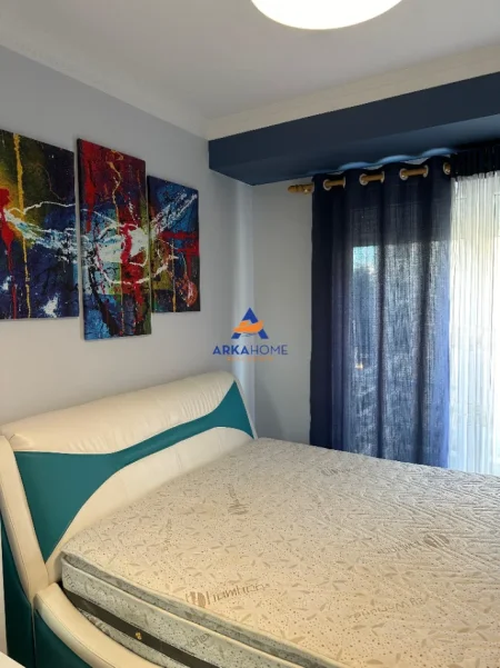 Tirane, jepet me qera apartament duplex Dublex Kati 0, 173 m² 1.500 €
